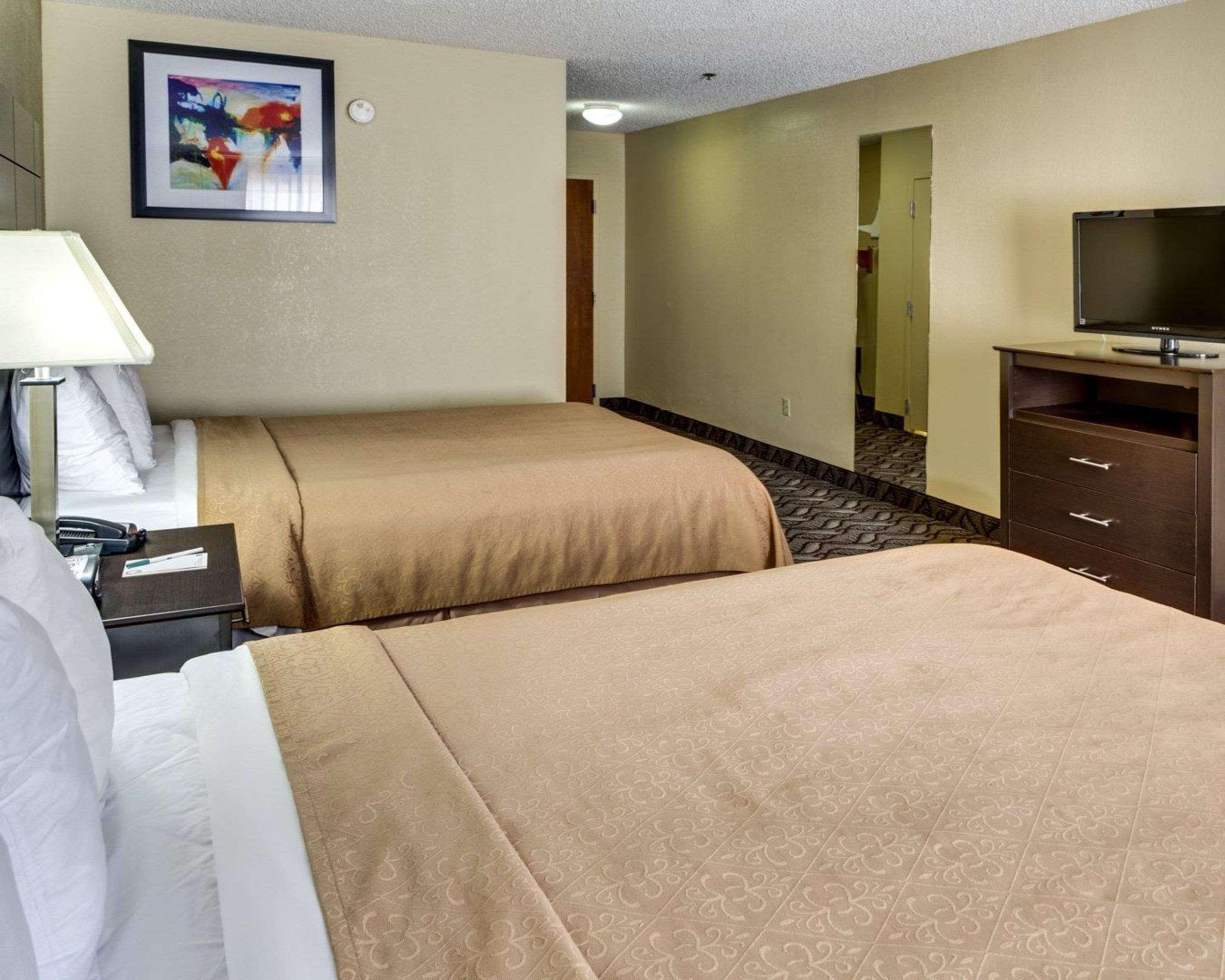 Quality Suites Baton Rouge East - Denham Springs Екстериор снимка